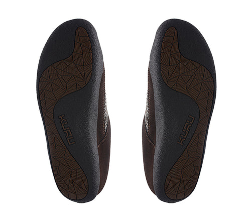 Detail of the sole pattern on the KURU Footwear DRAFT Men's Slipper in CocoaBrown