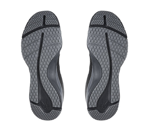 Detail of the sole pattern on the KURU Footwear QUANTUM Men's Fitness Sneaker in JetBlack-Charcoal