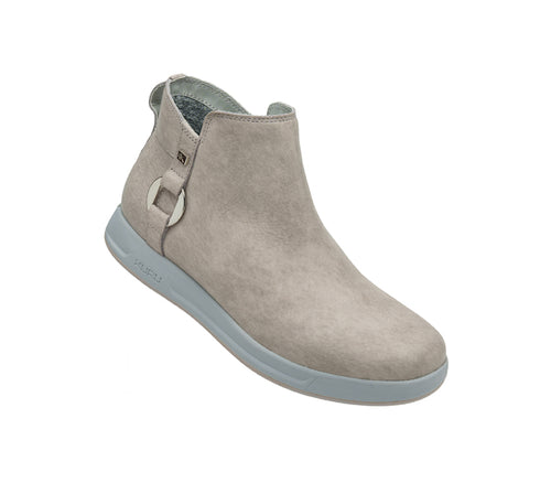 Toe touch view on KURU Footwear TEMPO Women's Ankle Boot in WarmGray-Nickel