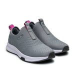 Detailed image of on in ATOM-Slip-On