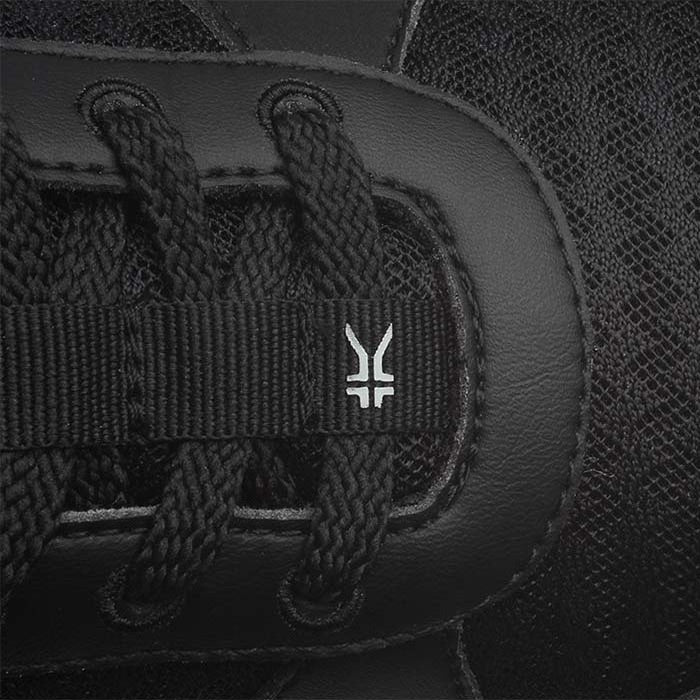 Detailed image of QUANTUM WIDE in JetBlack-DustyAqua