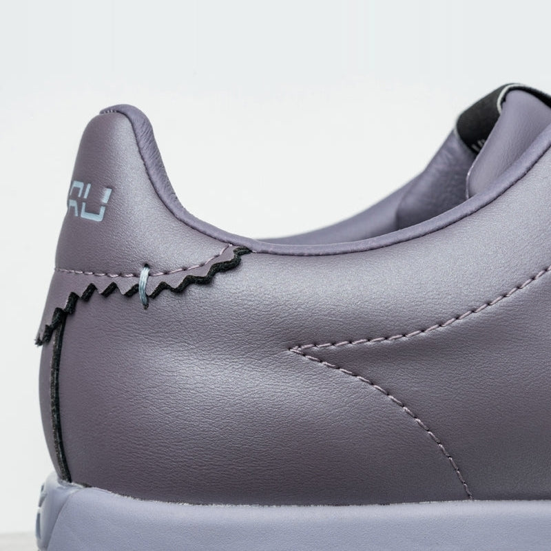 Detailed image of ROAM in LilacShimmer-BlueFog